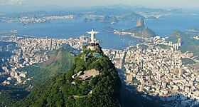 Panorama grada sa brda Corcovado