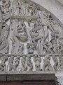 Détail du tympan de la cathédrale Saint-Lazare d'Autun (la Pesée des âmes)