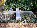 Tombe de Karl Wiedehage, 1970, Cimetière de Düsseldorf.