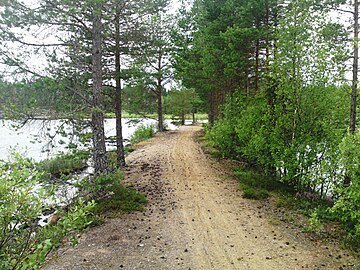 Säfsbanan idag mellan Fredriksberg och Tyfors. Banvallen används som gång- och cykelväg.