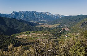 Vieussan et le Mont Caroux, dans l'ouest