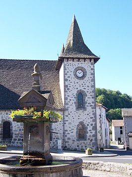 Centrum met de kerk Saint-Martin-de-Tours