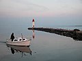 Débouché du Canal du Midi dans l'étang de Thau à Marseillan.