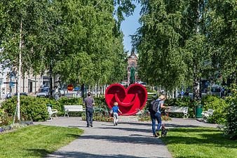 Rådhusesplanaden, med symbolen för kulturhuvudstadsåret 2014 (2016).