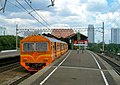 Un treno alla stazione di Gambir, area centrale di Giacarta.