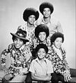 Les frères Jackie, Tito, Jermaine, Marlon, Michael Jackson, et Randy, formant les The Jacksons, en 1974.