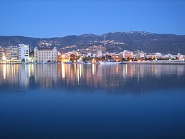 沃洛斯海傍夜景