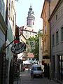 Blick von der Innenstadt von Český Krumlov (Tschechei) hoch zum Schloss