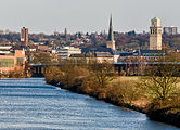 Teilpanorama über Mülheim an der Ruhr von der Styrumer Brücke