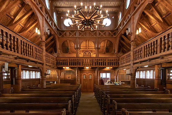 Die Gustav-Adolf-Stabkirche ist eine Stabkirche im Goslarer Stadtteil Hahnenklee-Bockswiese im Harz. Blick in den Innenraum