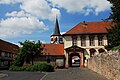 Eingang zum ehem. Klosterbezirk mit Klosterkirche und Propstei Blankenau