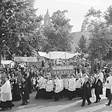 Met baldakijn tijdens de ommegang, 1962