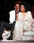 Vandross (links) mit Diana Ross bei einem Auftritt in New York (2000)