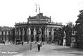 Le Burgtheater (peu après sa construction).