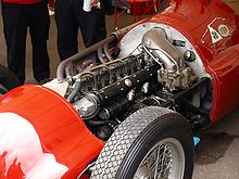 Moteur de l'Alfa Romeo 159.