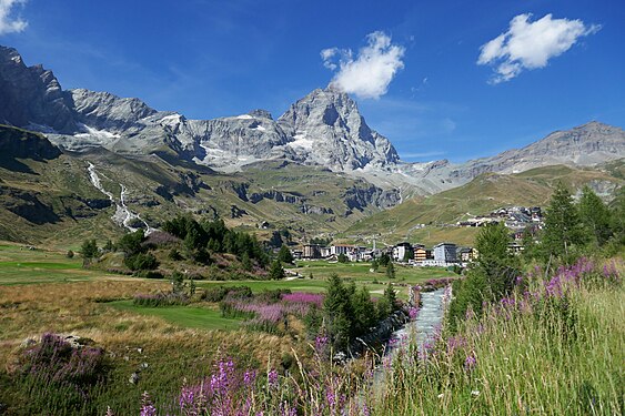 Breuil-Cervinia and South side of Matterhorn with Testa del Leone.