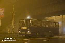 937-es busz a Közvágóhídnál