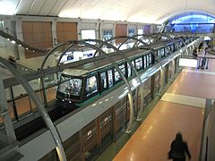 Rame MP 89 CA à la station Châtelet de la ligne 14, en 2006.