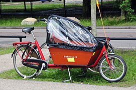 Lastenfahrrad zum Kindertransport in Eindhoven (Niederlande)