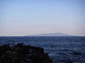 Vue d'Izu ō-shima.