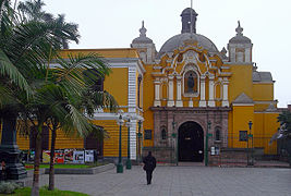 Capilla principal de la Casona de San Marcos.