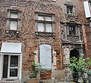 Hôtel Guillaume de Bernuy : façade sur cour.