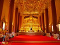 พระประธานในพระอุโบสถ ประดิษฐานในบุษบกสวยงาม