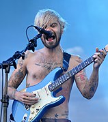 13-06-07 RaR Biffy Clyro Simon Neil 02