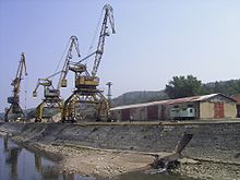 Photo d'un port sur le Danube à Oryahovo.