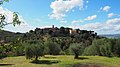 Uno dei borghi lungo il percorso