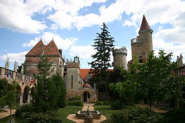 Bory-castle