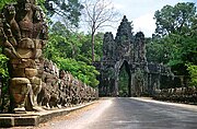 Gerbang selatan Angkor Thom