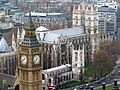 Pandangan dari dekat London Eye ke utara timur