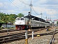 Kereta api Ranggajati saat melintas langsung Stasiun Lempuyangan di Kota Yogyakarta.