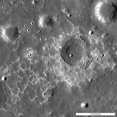 Fonction de type Ina dans la Mare Tranquillitatis lunaire. La largeur de l'image est de 3 km.