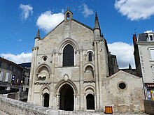 Airvault église (4).JPG