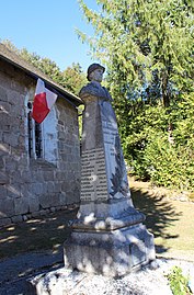 Le monument aux morts.