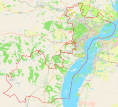 Mapa konturowa Saratowa, po prawej nieco u góry znajduje się punkt z opisem „Stadion Łokomotiw”