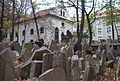 Lapidi e l'edificio funerario