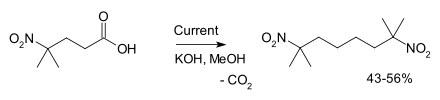 Beispiel eines Syntheseschrittes mit der Kolbe-Elektrolyse