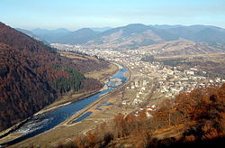 Panorama městysu na řece Rika