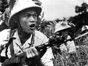 50式衝鋒槍を装備した北ベトナム軍伍長（1966年頃）