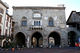 Palazzo della Ragione de Bérgamo (1183-1196)