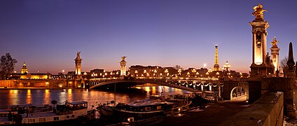 Pont Alexandre III at night