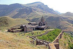 Scenery around the nearby Vorotnavank monastery