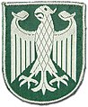 制服左上腕に着用されたBGSの徽章（Bundesadler、 連邦鷲章）