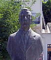 English: Statue of Lafcadio Hearn, City of Lefkada, Greece. Ελληνικά: Λευκάδιος Χερν, ποιητής και συγγραφέας (1850 - 1904), εθνικός ποιητής της Ιαπωνίας