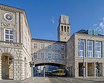 Rathaus Mülheim an der Ruhr, Straßenansicht