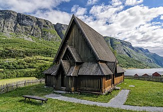 17/08: Església de fusta d'Øye (Noruega), una stavkirke.