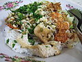 Sega Lengko ("Nasi Lengko"), nasi vegetarian dengan tahu dan tauge